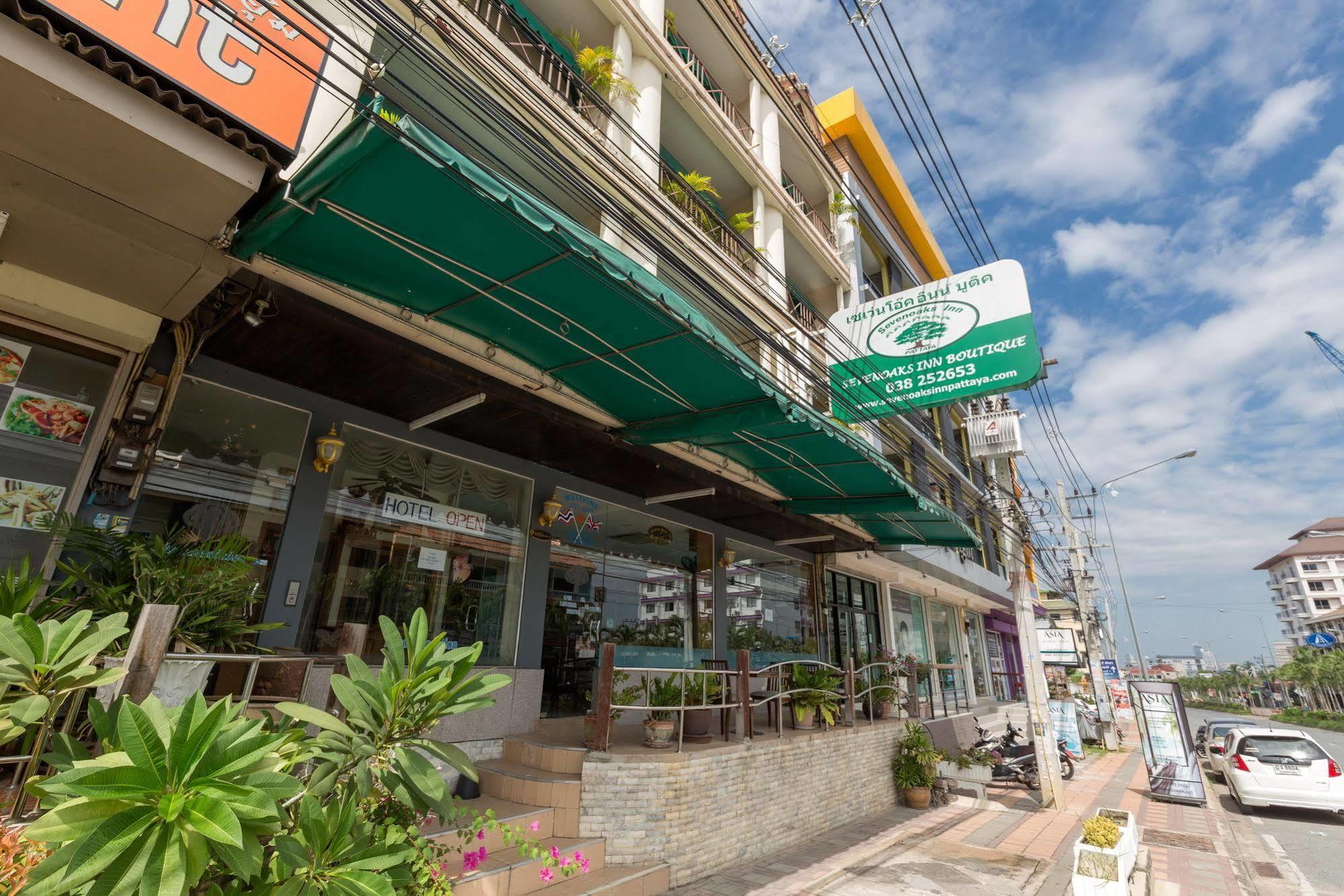 Seven Oaks Inn Jomtien Beach Exterior photo